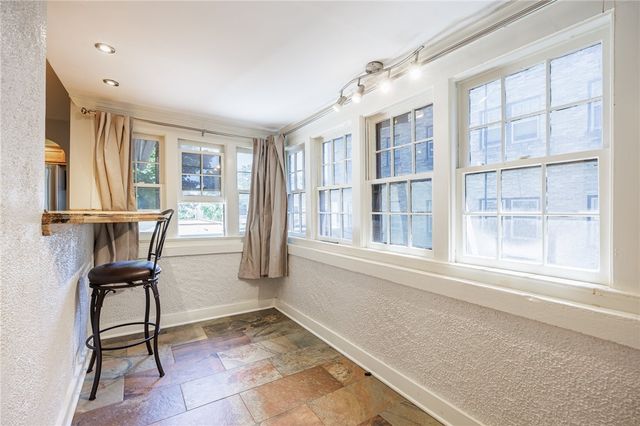 260 Oxford Street UP, Rochester, NY 14607