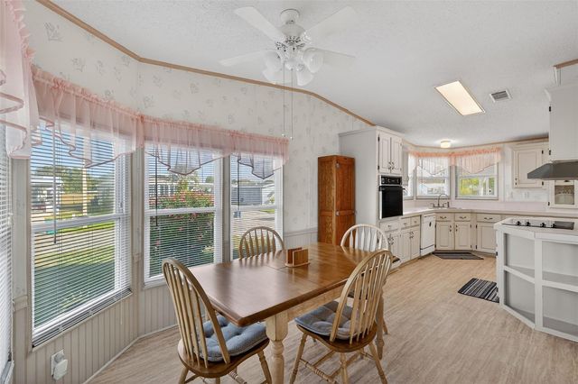 3117 MANATEE ROAD, Tavares, FL 32778