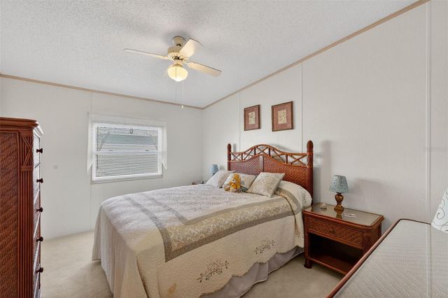 3117 MANATEE ROAD, Tavares, FL 32778