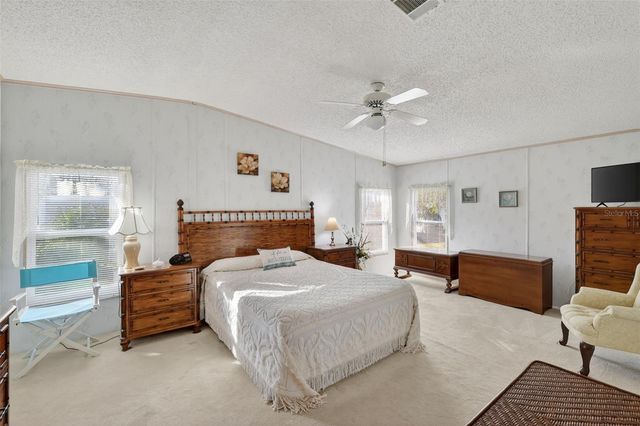 3117 MANATEE ROAD, Tavares, FL 32778