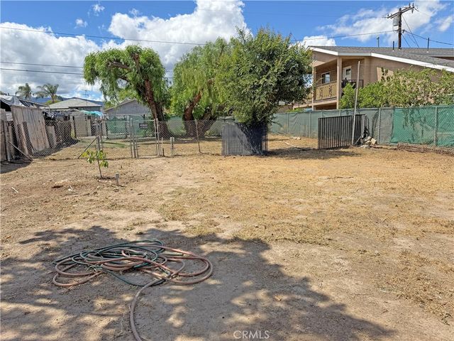 810 Pine, Corona, CA 92879