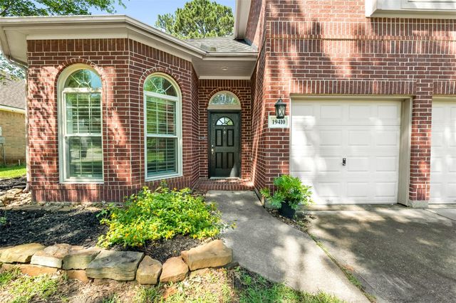 19410 Water Point Trail, Kingwood, TX 77346