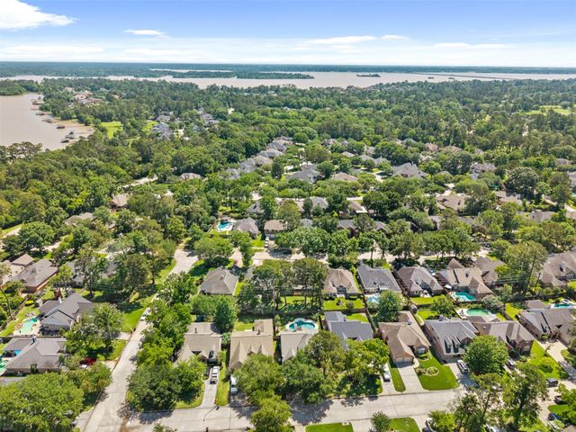 19410 Water Point Trail, Kingwood, TX 77346