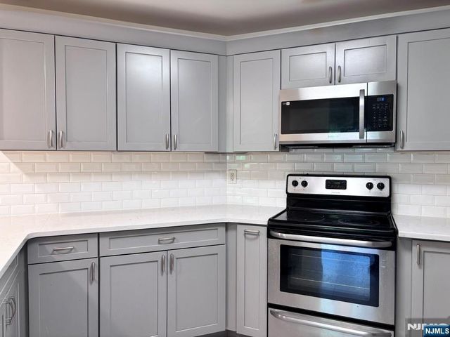 544 Ridge Lane 5115, Fort Lee, NJ 07024
