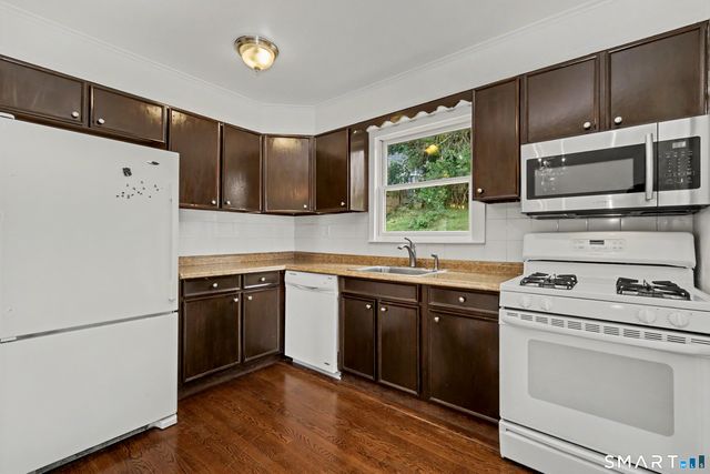 303 Weed Avenue, Stamford, CT 06902