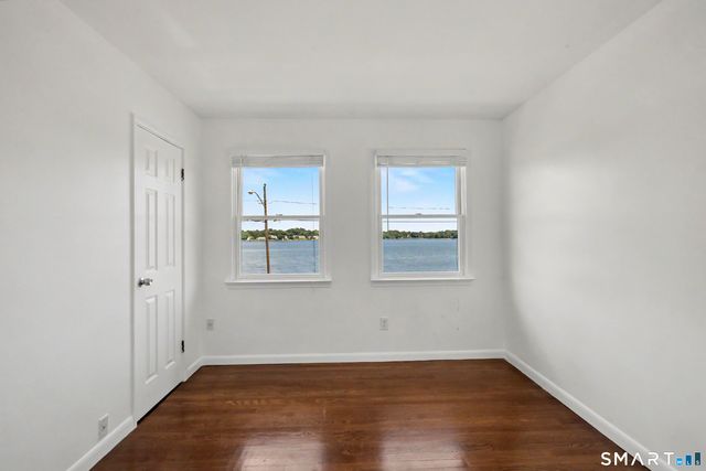 303 Weed Avenue, Stamford, CT 06902