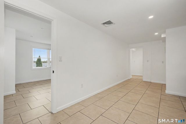 303 Weed Avenue, Stamford, CT 06902