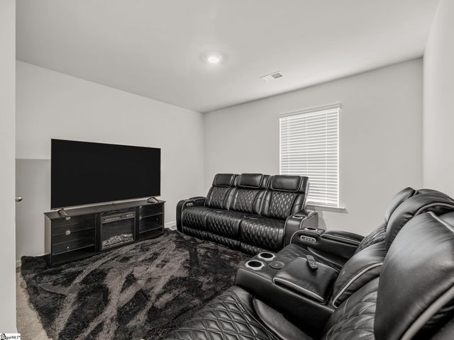 7 Plumwood Street, Simpsonville, SC 29680