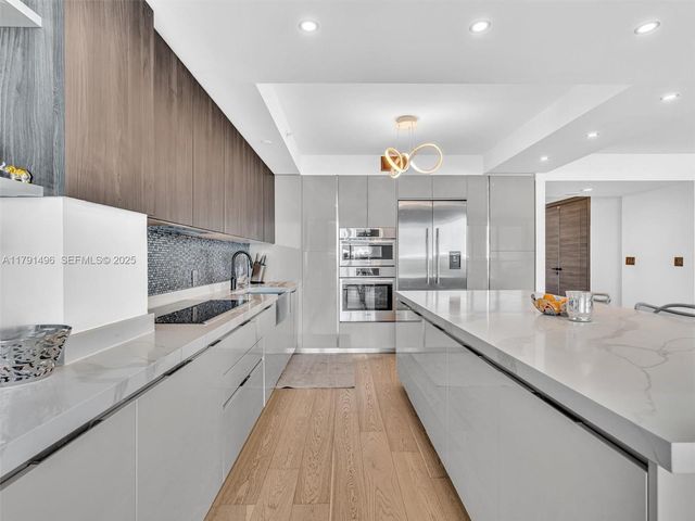 3201 NE 183rd Street 2102, Aventura, FL 33160