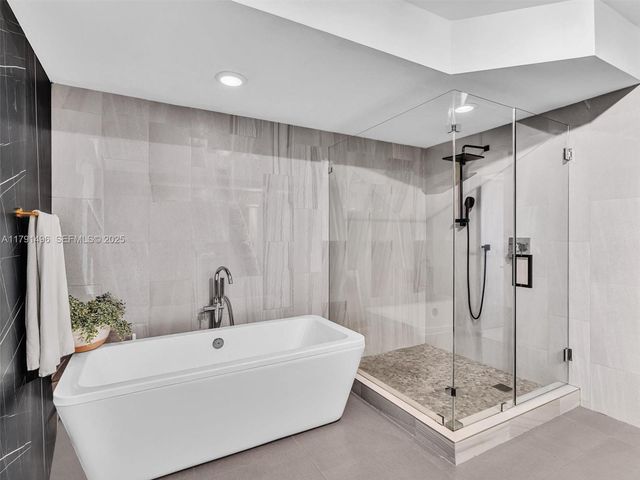 3201 NE 183rd Street 2102, Aventura, FL 33160