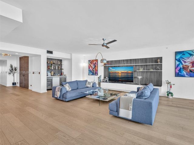 3201 NE 183rd Street 2102, Aventura, FL 33160