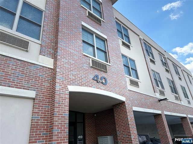 40 Park Avenue 205, Park Ridge, NJ 07656