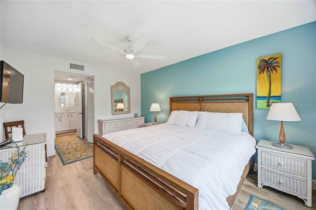 7754 EAGLE CREEK DRIVE 7512, Sarasota, FL 34243