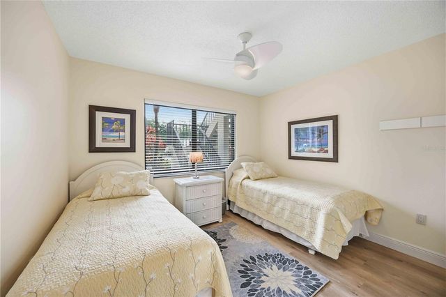 7754 EAGLE CREEK DRIVE 7512, Sarasota, FL 34243