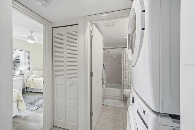 7754 EAGLE CREEK DRIVE 7512, Sarasota, FL 34243