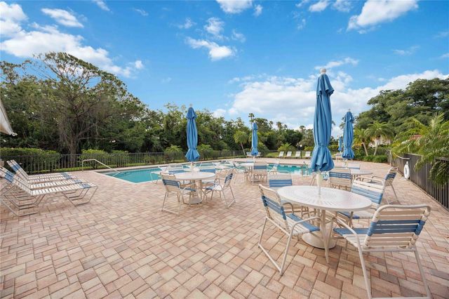 7754 EAGLE CREEK DRIVE 7512, Sarasota, FL 34243