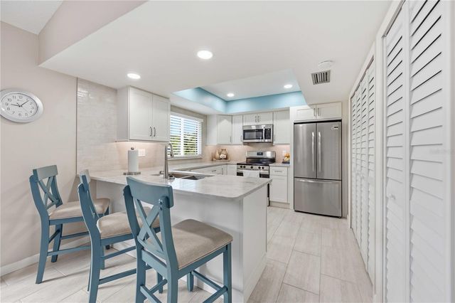 7754 EAGLE CREEK DRIVE 7512, Sarasota, FL 34243