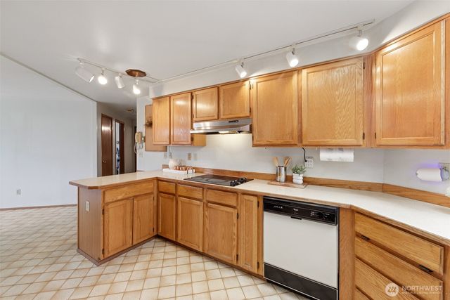 31 Bon Jon View Way, Sequim, WA 98382