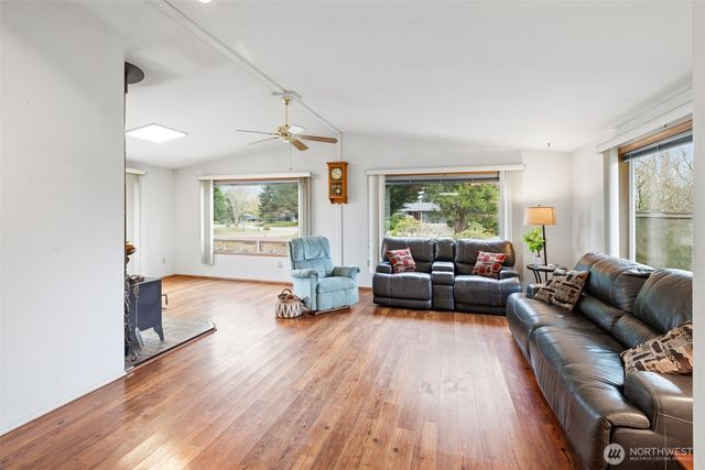 31 Bon Jon View Way, Sequim, WA 98382