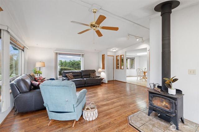 31 Bon Jon View Way, Sequim, WA 98382
