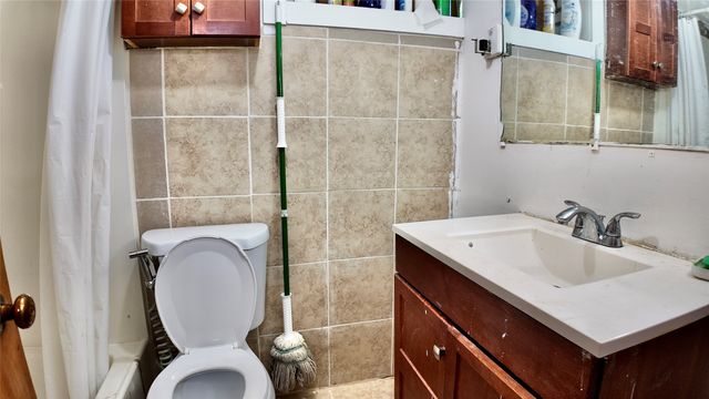 740 9th Street, West Des Moines, IA 50265