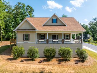 18003 Clermont Circle, Seneca, SC 29678