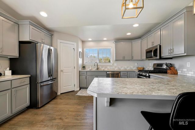 2207 Bills Way, Filer, ID 83328