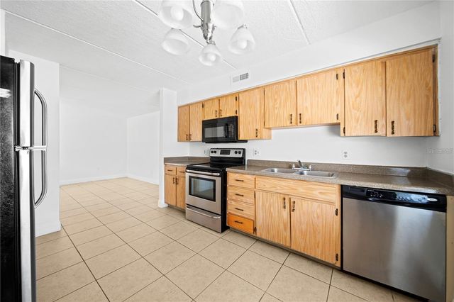 702 MICHIGAN COURT 1, St Cloud, FL 34769