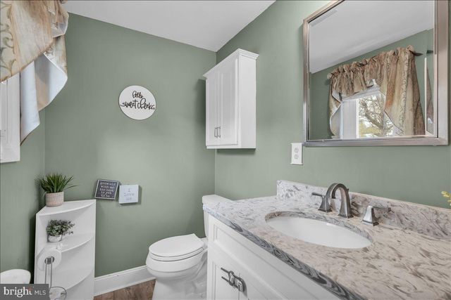 42 CORNELL DR, Delran, NJ 08075