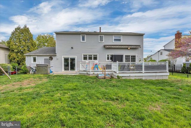 42 CORNELL DR, Delran, NJ 08075