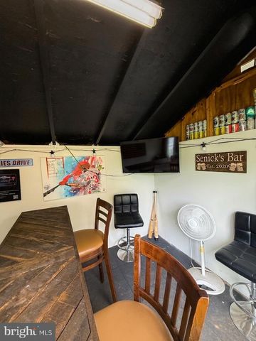 42 CORNELL DR, Delran, NJ 08075