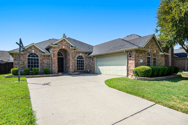 5915 Saddleridge Court, Grand Prairie, TX 75052