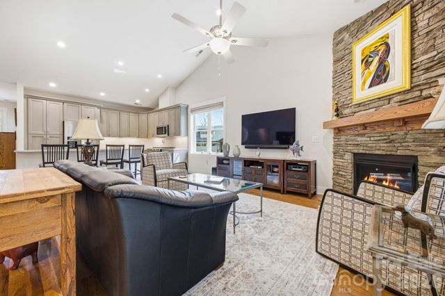 2 Lifestyle Court, Arden, NC 28704