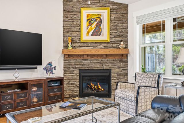 2 Lifestyle Court, Arden, NC 28704