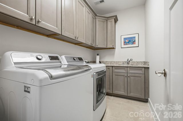 2 Lifestyle Court, Arden, NC 28704