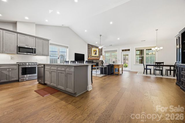 2 Lifestyle Court, Arden, NC 28704