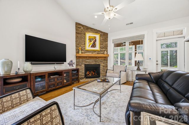 2 Lifestyle Court, Arden, NC 28704