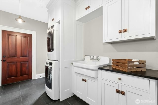 24632 NE 72nd Street, Redmond, WA 98053