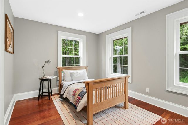 24632 NE 72nd Street, Redmond, WA 98053