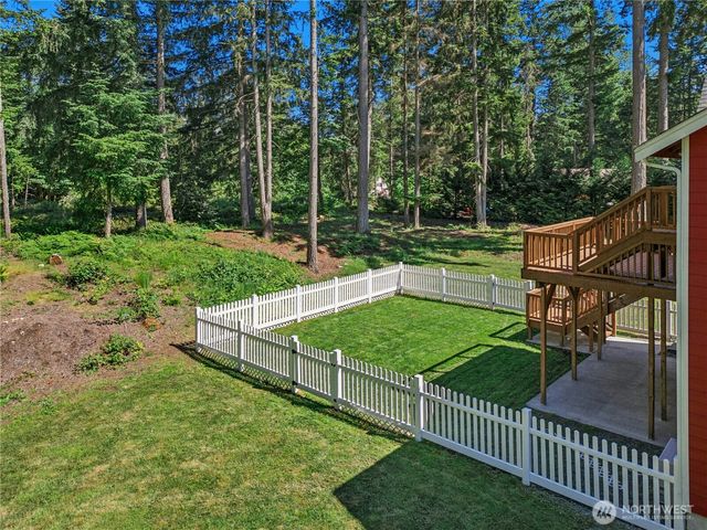 24632 NE 72nd Street, Redmond, WA 98053