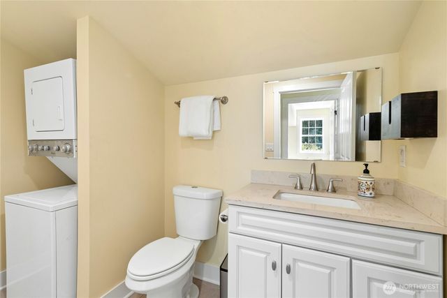 24632 NE 72nd Street, Redmond, WA 98053