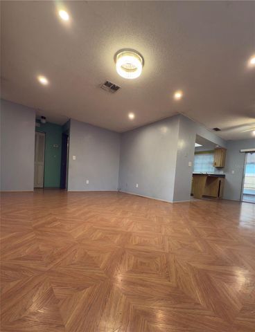 7872 59TH STREET N, Pinellas Park, FL 33781