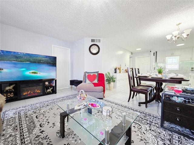 6960 20TH AVENUE N 302, St Petersburg, FL 33710