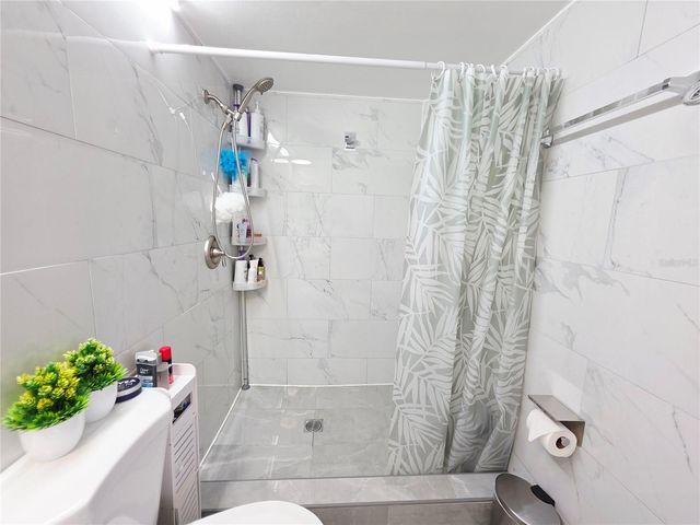 6960 20TH AVENUE N 302, St Petersburg, FL 33710