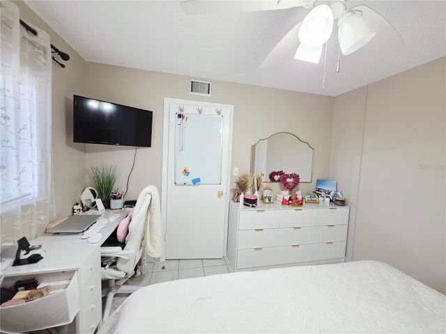 6960 20TH AVENUE N 302, St Petersburg, FL 33710