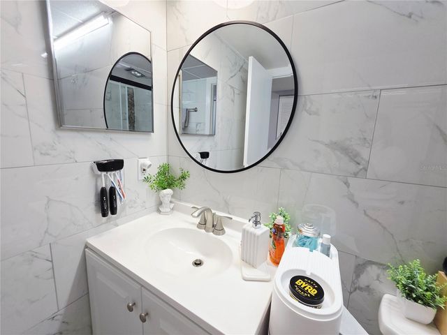 6960 20TH AVENUE N 302, St Petersburg, FL 33710