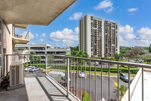 98-450 Koauka Loop 208, Aiea, HI 96701