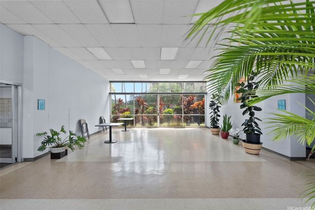 98-450 Koauka Loop 208, Aiea, HI 96701