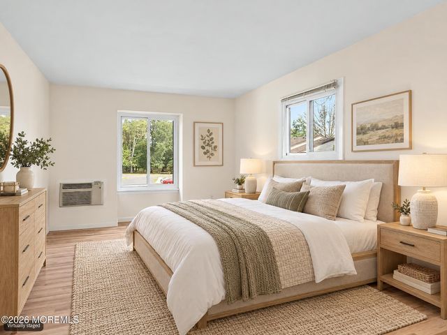 154 Cross Slope Court G, Manalapan, NJ 07726