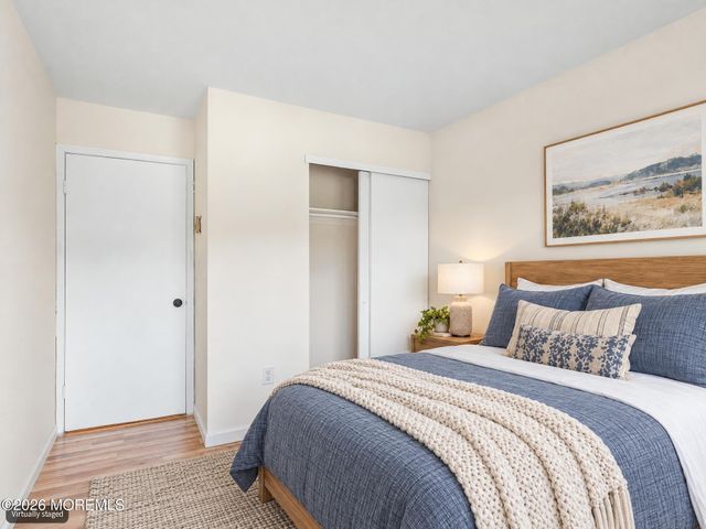 154 Cross Slope Court G, Manalapan, NJ 07726